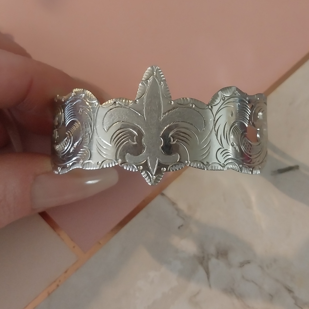 Silver fleur-de-lis cuff bracelet